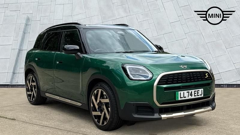 Green Used 2024 Mini Countryman SUV | £38,795 (A bit pricey) - Image 1/4