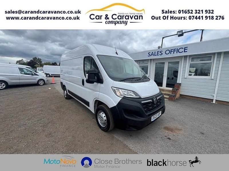White Used 2023 Vauxhall Movano S Van | £12,780 (Good price) - Image 1/4