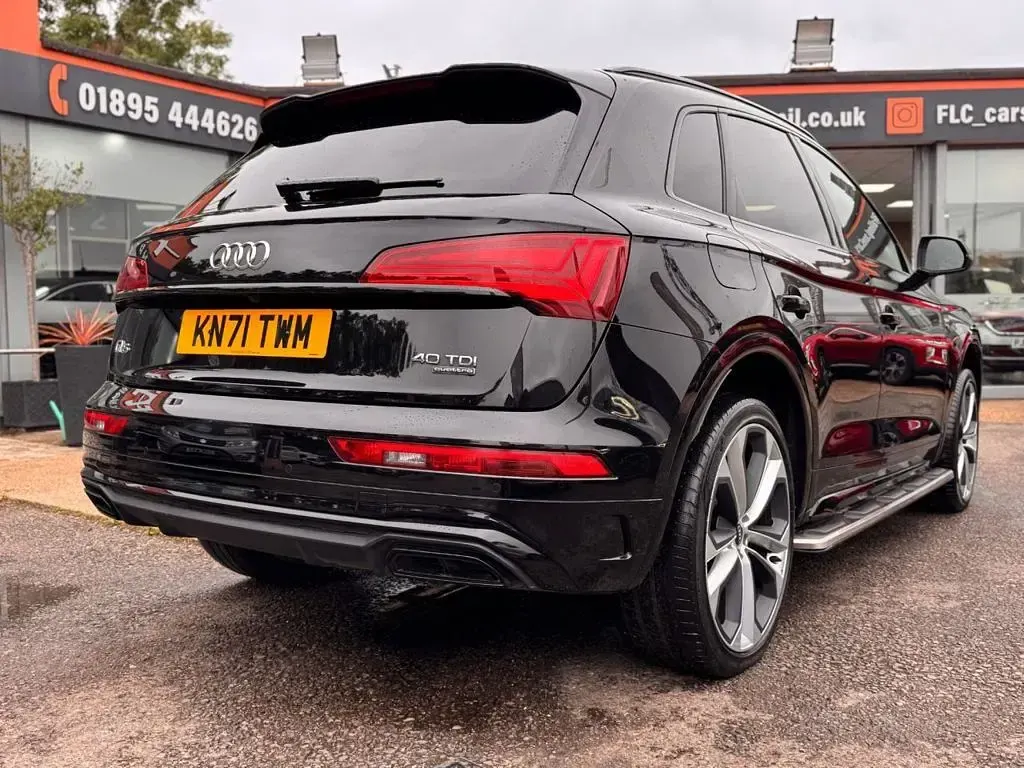Used Audi Q5 Comfort 204 HP (150 kW) 2022 Black SUV