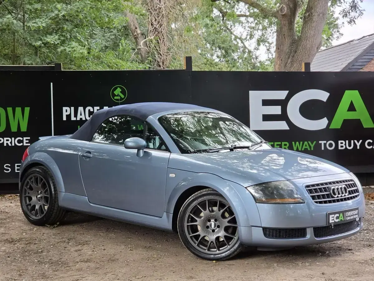 Used Audi TT Comfort 220 HP (161 kW) 2003 Blue Coupe