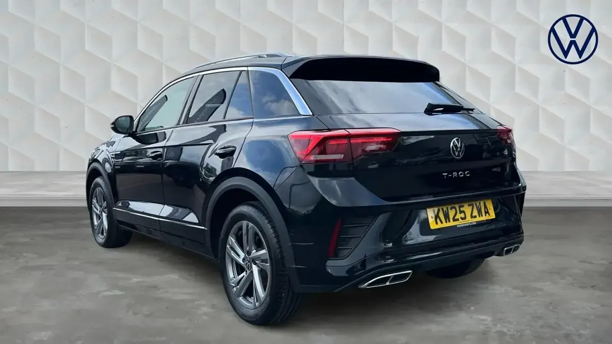 Used VW T-Roc R-line 150 HP (110 kW) 2025 Deep black pearl SUV