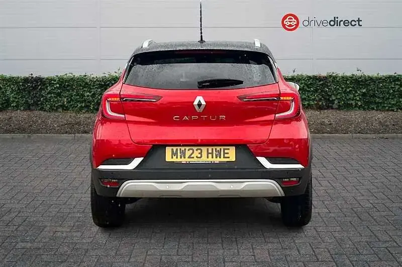 Used Renault Captur Techno 90 HP (66 kW) 2023 Red/black SUV