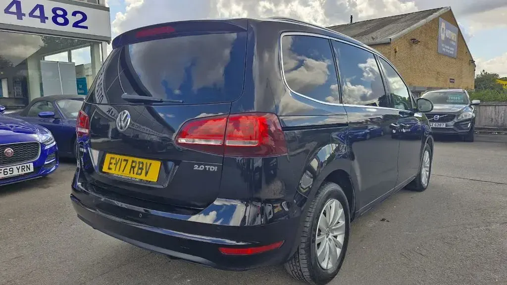Used VW Sharan SE 147 HP (108 kW) 2017 Black MPV