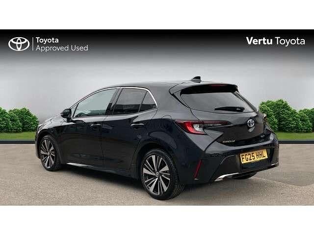 Used Toyota Corolla Design 140 HP (102 kW) 2025 Black Hatchback