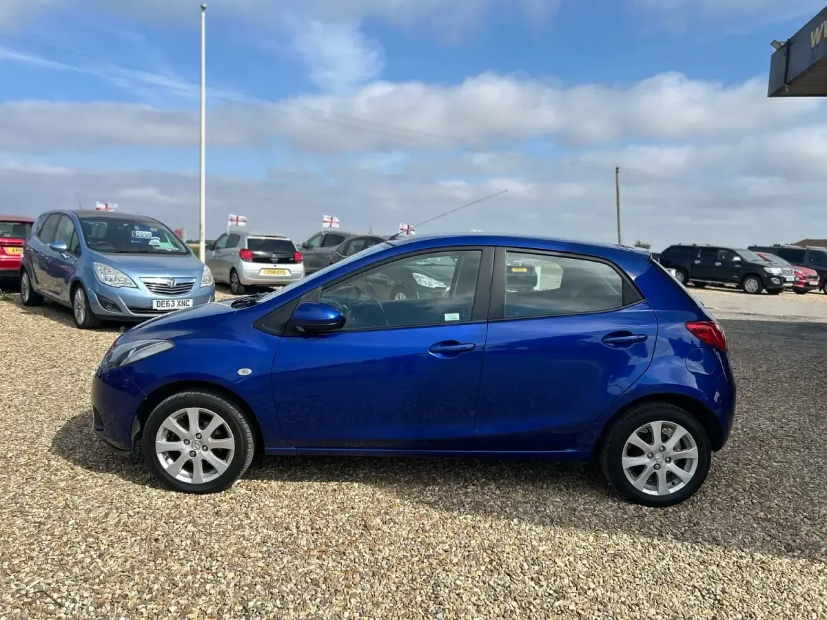 Used Mazda 2 2009 Blue Hatchback