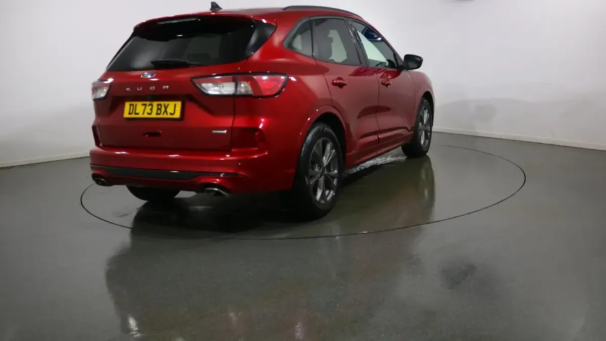 Used Ford Kuga ST-Line 190 HP (139 kW) 2023 Red SUV