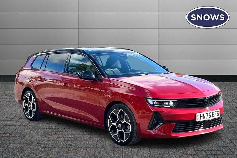 Red New 2025 Vauxhall Astra Ultimate Estate | £26,081 (Fair price) - Image 1/4