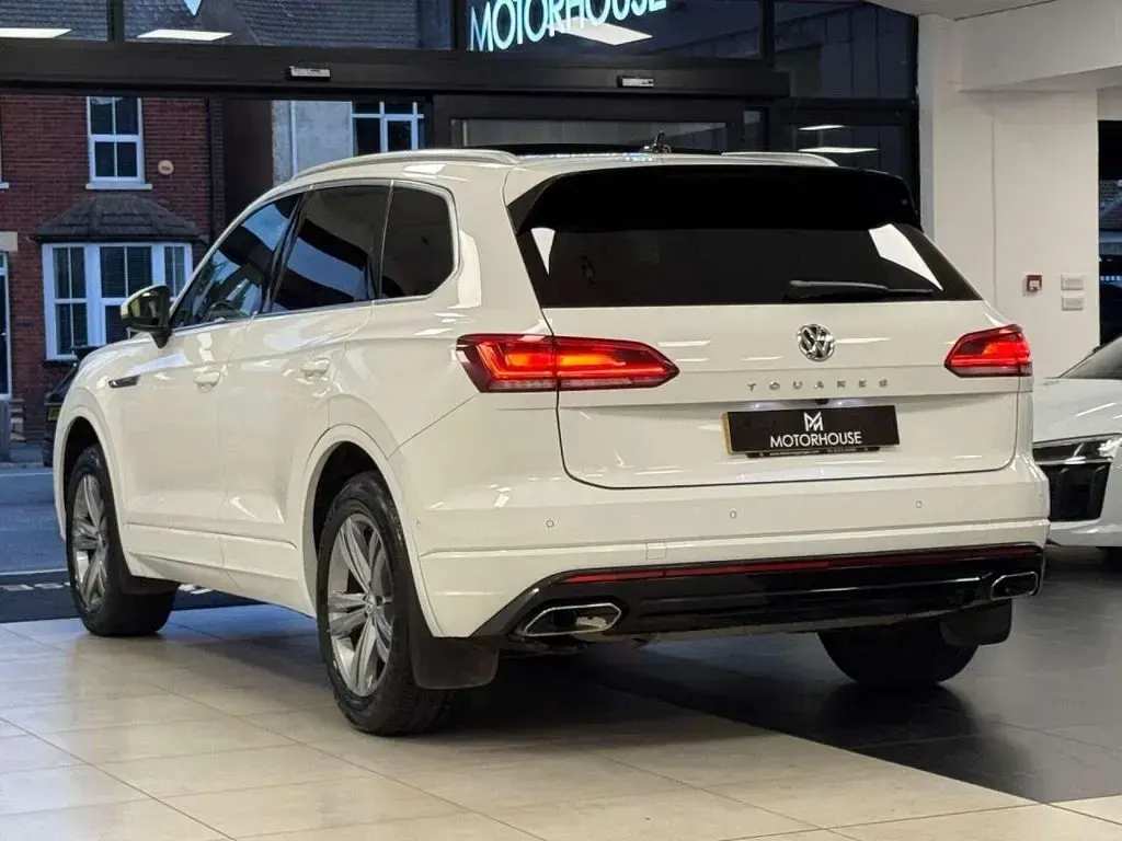 Used VW Touareg R-line 286 HP (210 kW) 2019 White SUV