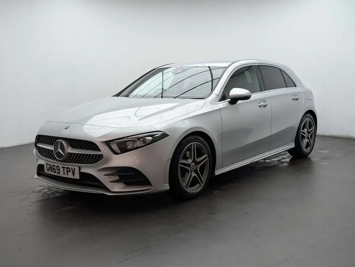 Used Mercedes A180 AMG Line Premium 136 HP (100 kW) 2019 Silver Hatchback