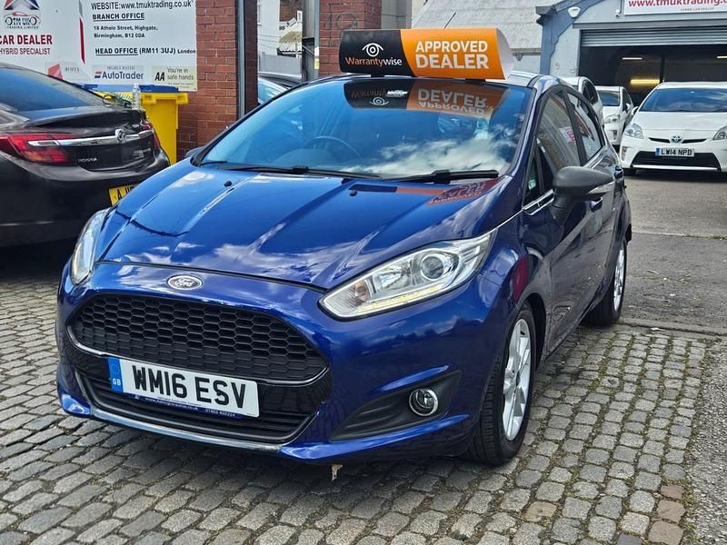 Used Ford Fiesta Zetec 2016 Blue Hatchback