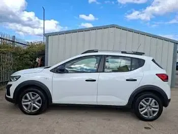 Used Dacia Sandero Essentiel 100 HP (73 kW) 2022 White Hatchback