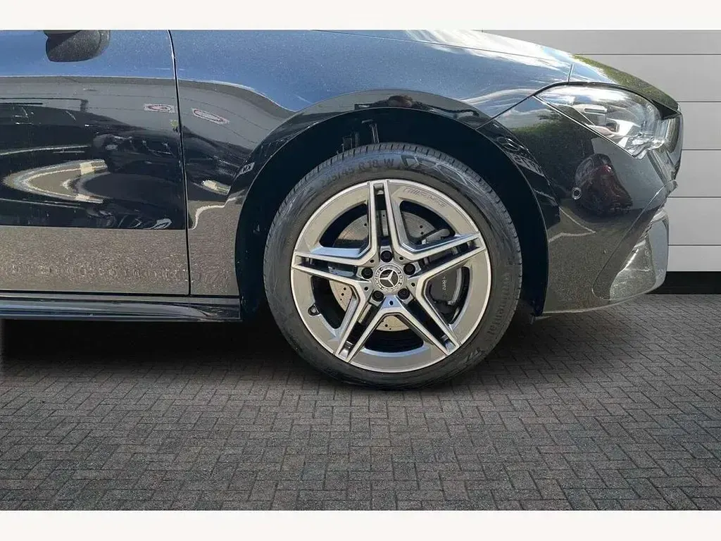 Used Mercedes CLA250e Executive 218 HP (160 kW) 2025 Black Sedan