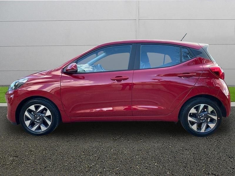 Używany Hyundai i10 Advanced 63 KM (46 kW) 2025 Czerwony Hatchback