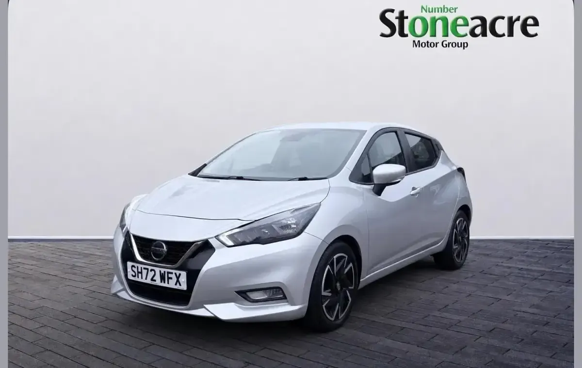 Używany Nissan Micra Acenta 92 KM (67 kW) 2022 Srebrny Hatchback