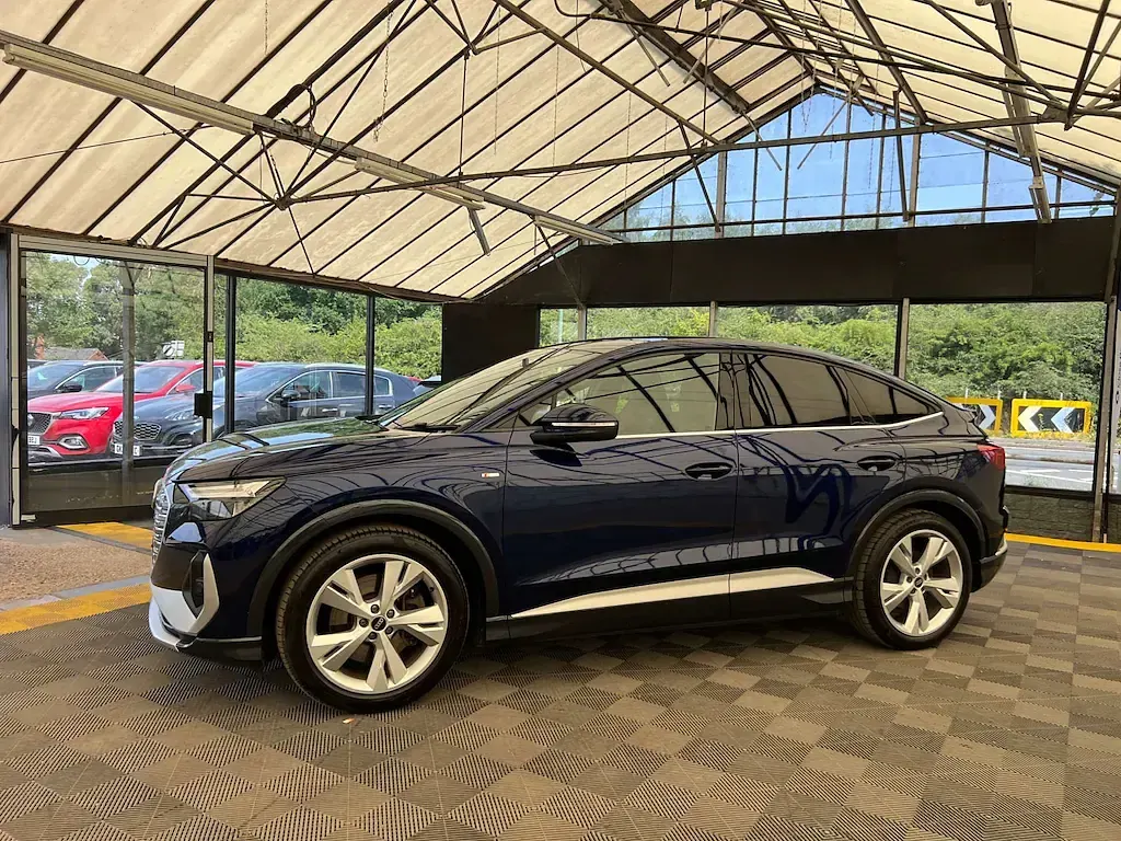 Used Audi Q4 Sportback e-tron S-Line 82 kW (112 HP) 2022 Blue SUV