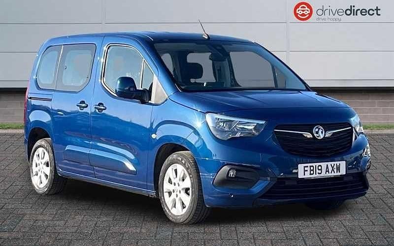 Used Vauxhall Combo S 110 HP (80 kW) 2019 Blue MPV