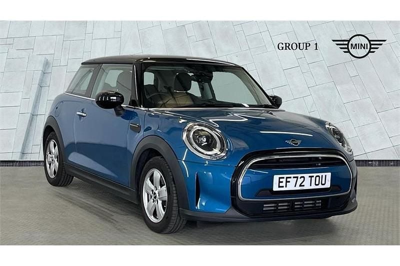 Used Mini Cooper Classic 136 HP (100 kW) 2023 Blue Hatchback