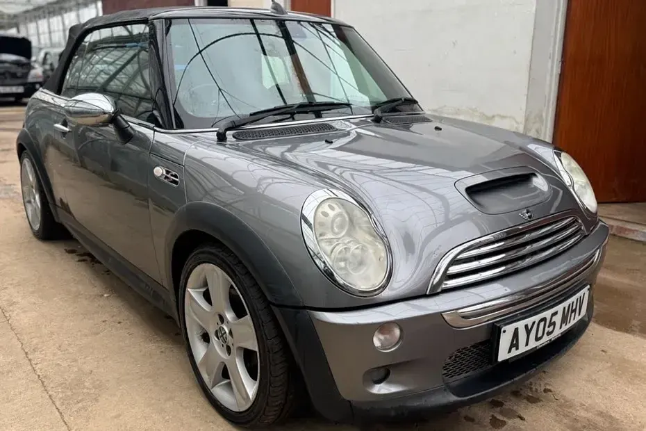 Begagnad Mini Cooper S Chili 2005 Halvkombi