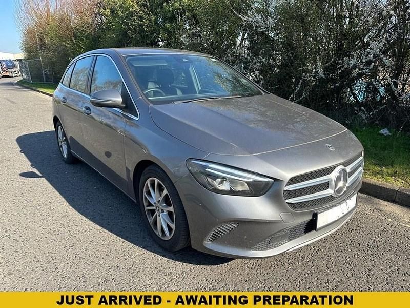 Used Mercedes B180 136 HP (100 kW) 2019 Grey MPV