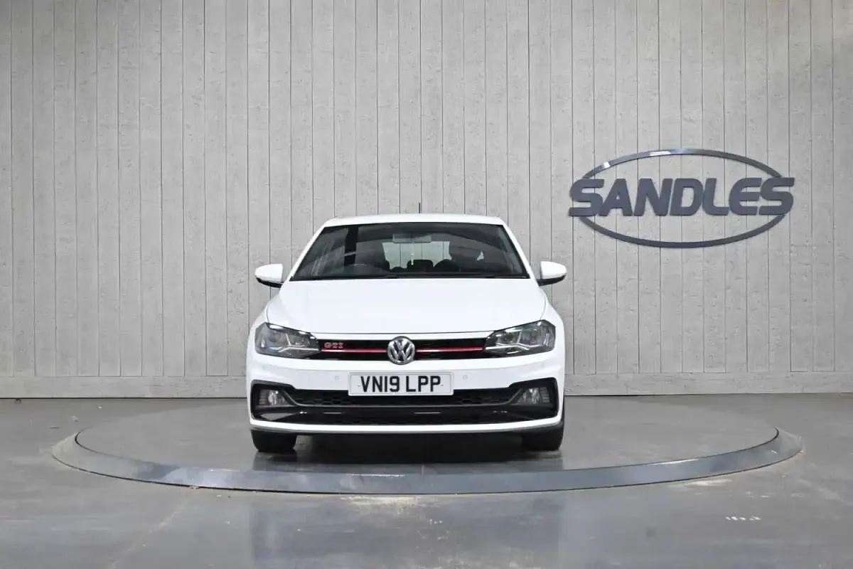 Used VW Polo GTI 200 HP (147 kW) 2019 White Hatchback