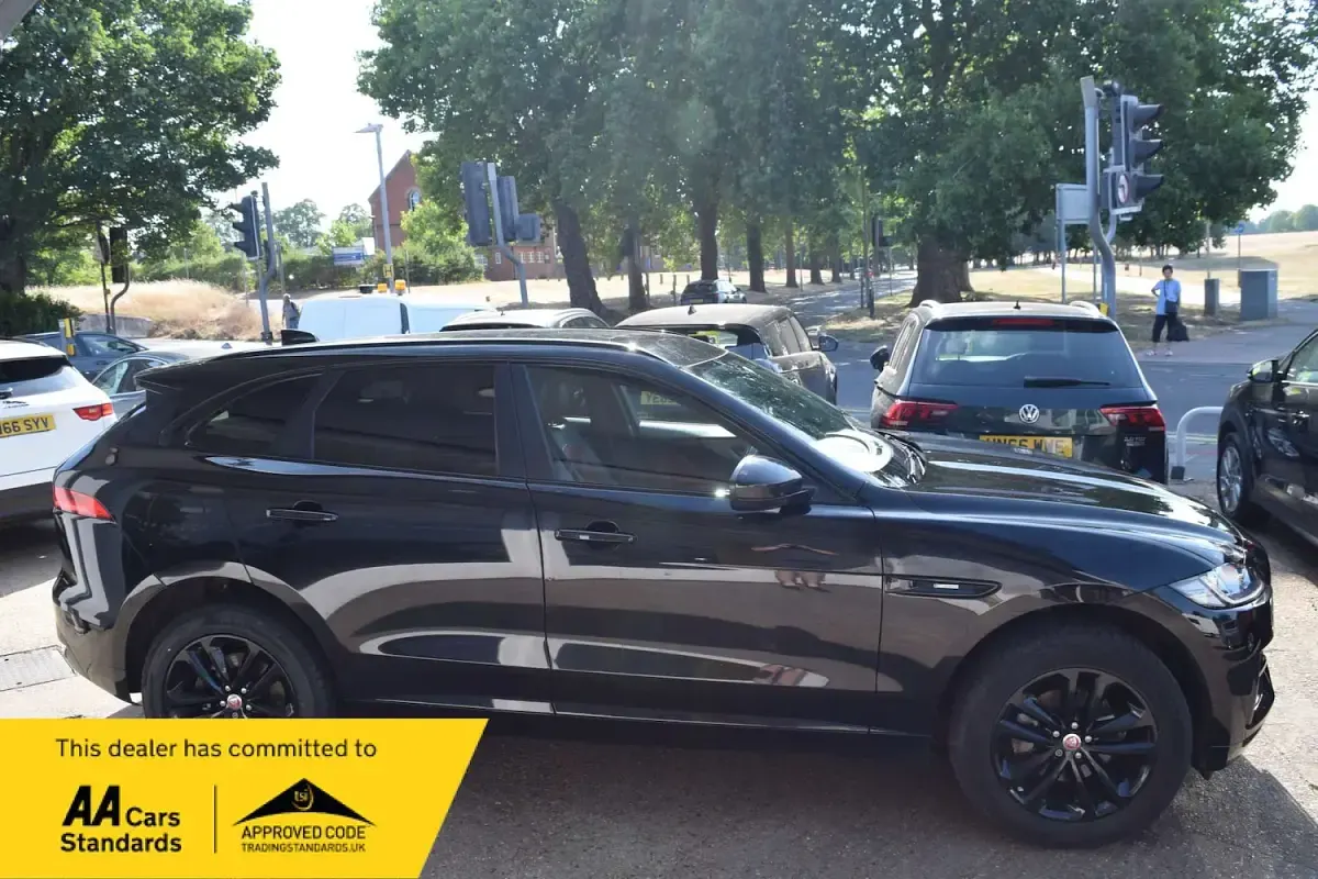 Used Jaguar F-Pace R-Sport 180 HP (132 kW) 2017 Black SUV