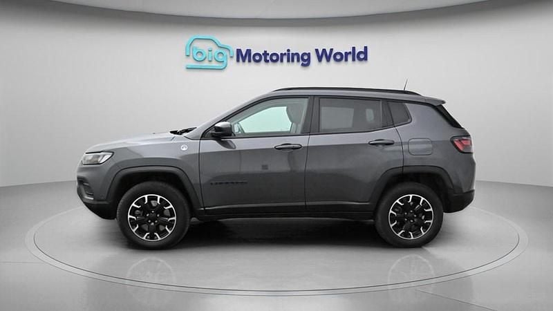 Used Jeep Compass Trailhawk 240 HP (176 kW) 2022 Grey SUV