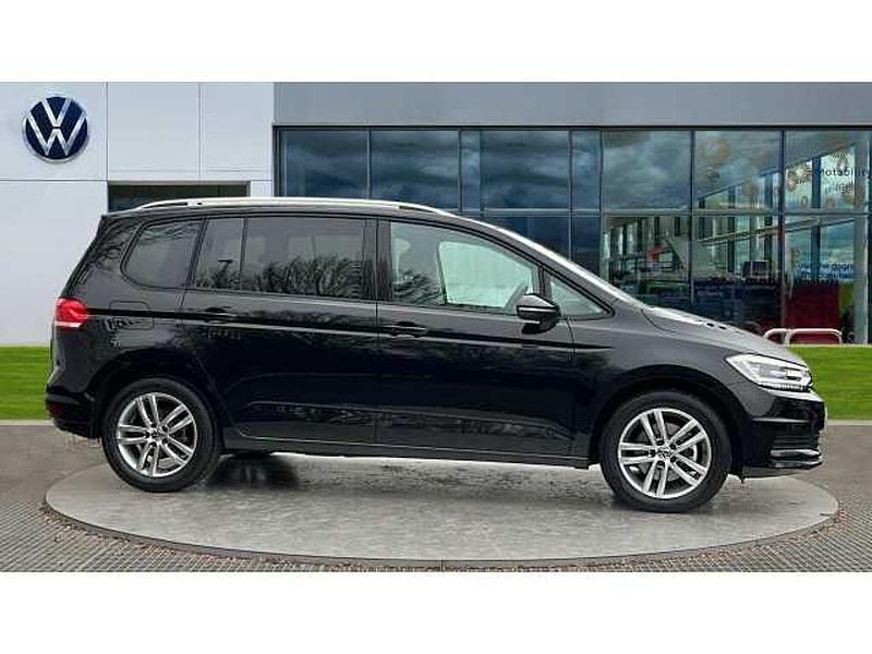 Used VW Touran Match 150 HP (110 kW) 2025 Grenadilla black metallic MPV