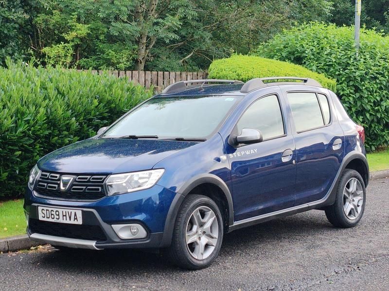 Blue Used 2019 Dacia Sandero Essentiel Hatchback | £3,995 (Good price) - Image 1/4