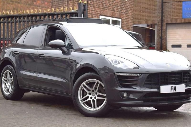Grey Used 2017 Porsche Macan SUV | £19,450 (Good price) - Image 1/1