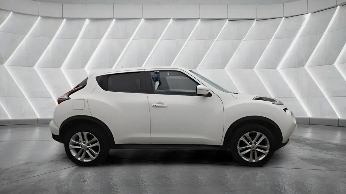 Used Nissan Juke N-Connecta 117 HP (86 kW) 2016 White SUV