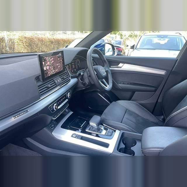 Image 2/4