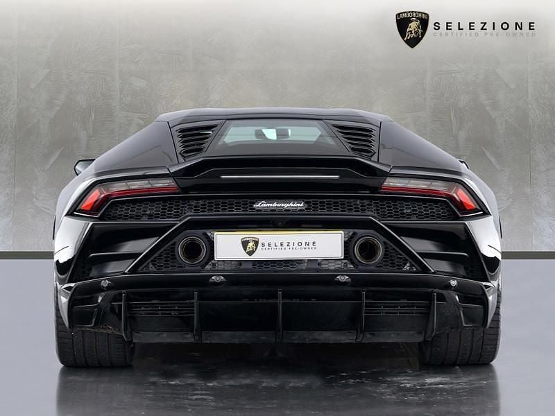 Used Lamborghini Huracán 640 HP (470 kW) 2020 Black Coupe