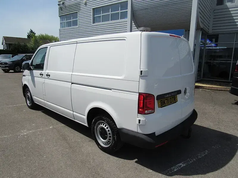 Used VW Transporter Startline 150 HP (110 kW) 2022 White Van