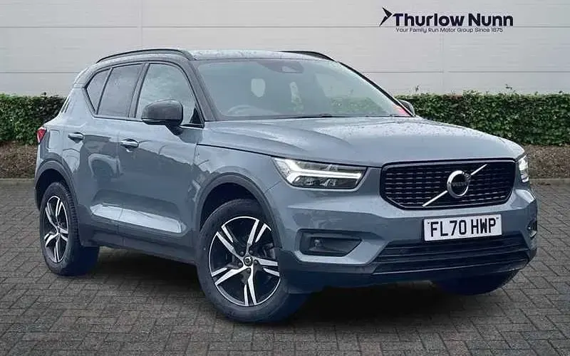 Used Volvo XC40 R-Design 163 HP (119 kW) 2022 SUV