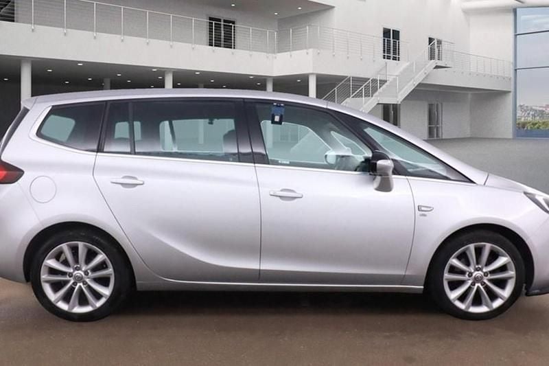 Used 2017 Vauxhall Zafira Tourer Elite MPV | £8,950 (Fair price) - Image 1/1