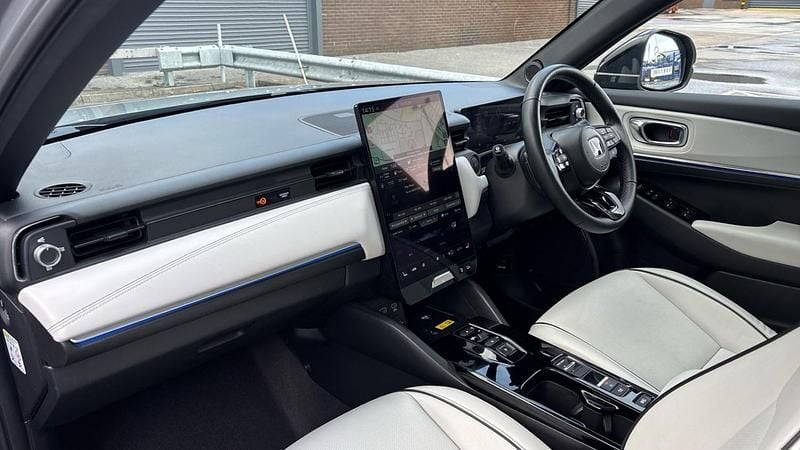 Used Honda e Advance 11 kW (15 HP) 2025 Grey Hatchback