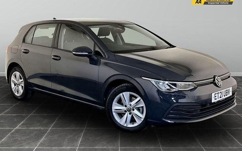 Used 2024 VW Golf VIII Life Hatchback | £11,295 (Super price) - Image 1/2