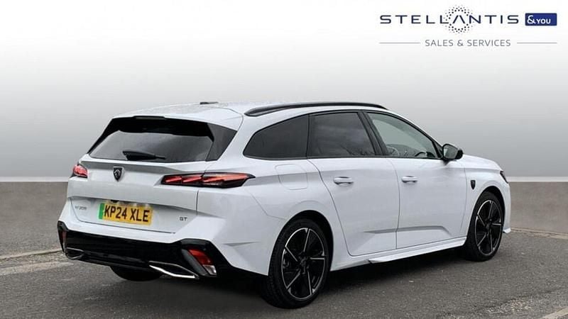 Used Peugeot 308 GT 113 kW (154 HP) 2024 White Estate