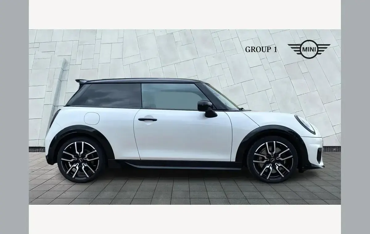 New Mini Cooper Sport 150 kW (204 HP) 2025 White Hatchback