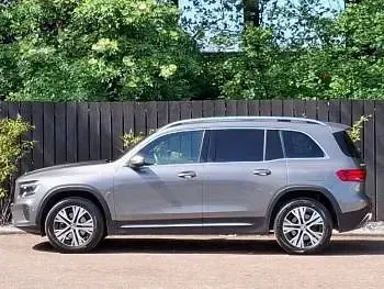 Begagnad Mercedes GLB200 Executive 163 HK (119 kW) 2025 Grå SUV