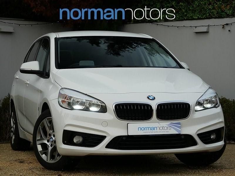 White Used 2017 BMW 225 Sport Line Hatchback | £8,295 (Fair price) - Image 1/3