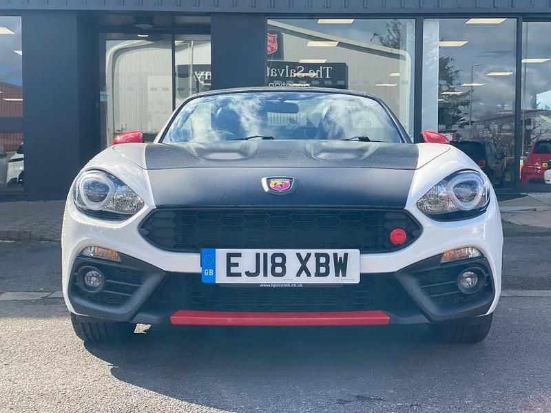Used Abarth 124 Spider 170 HP (125 kW) 2018 White Cabriolet