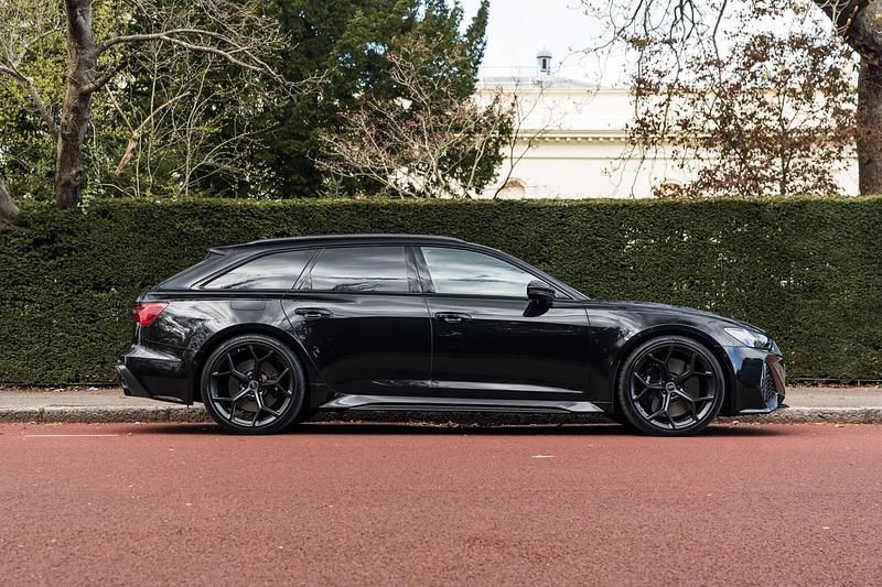 Usado Audi RS6 Advanced 2025 Preto Carrinha