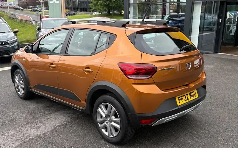 Used Dacia Sandero Comfort 91 HP (66 kW) 2022 Orange Hatchback
