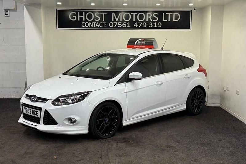 White Used 2012 Ford Focus Zetec Hatchback | £3,995 (Fair price) - Image 1/1