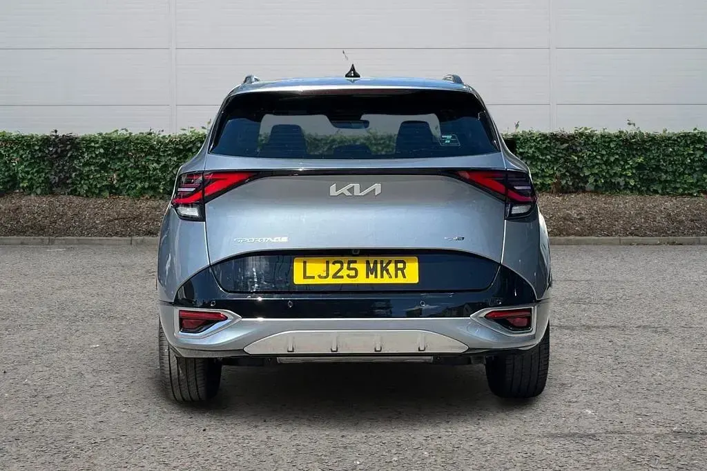 Used Kia Sportage GT-Line 136 HP (100 kW) 2025 Silver SUV