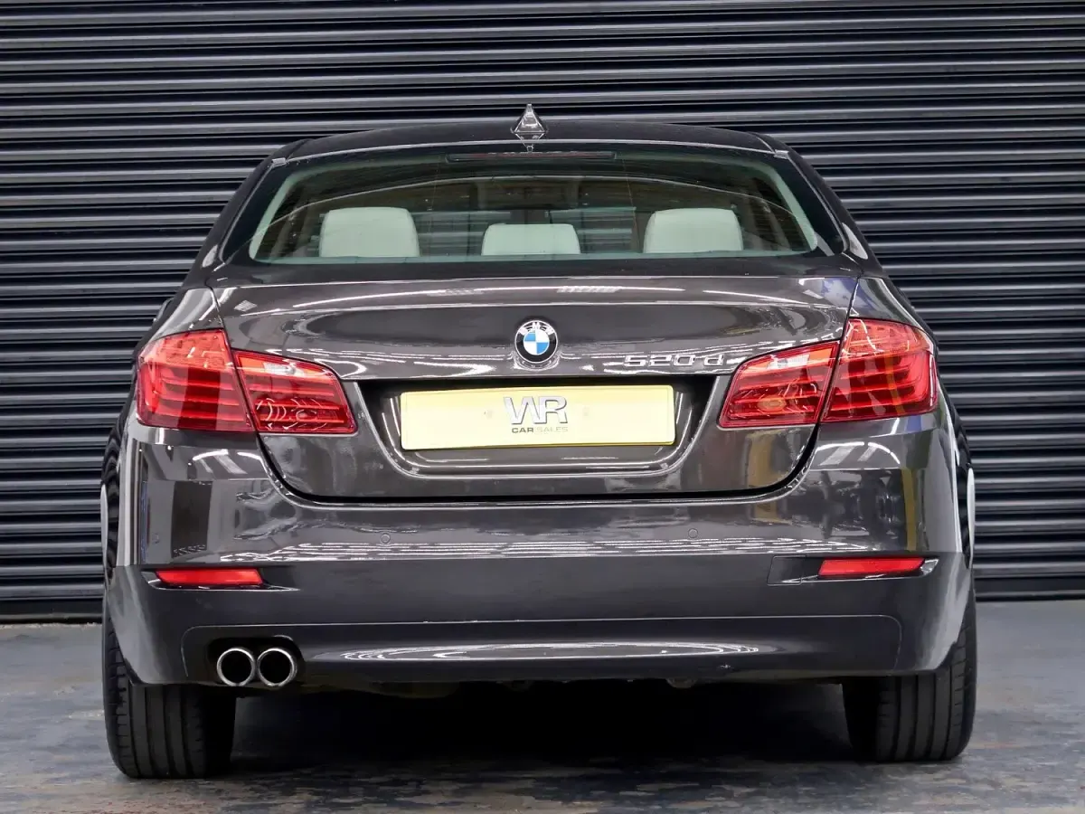 Used BMW 520 Comfort Edition 187 HP (137 kW) 2014 Brown Sedan