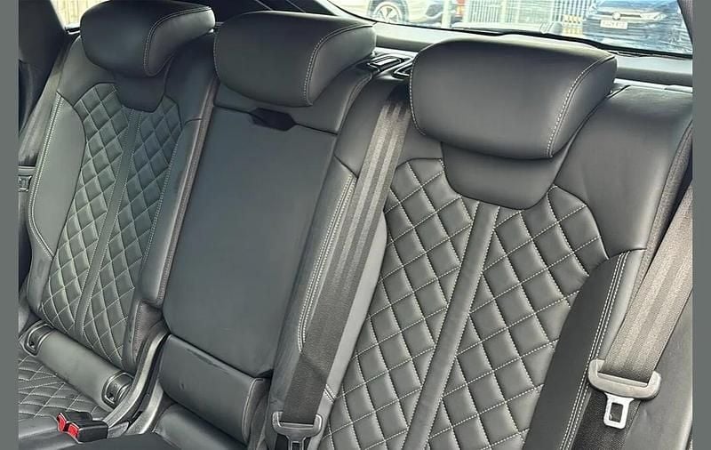 Used Audi Q5 Sportback Comfort 204 HP (150 kW) 2022 Grey SUV