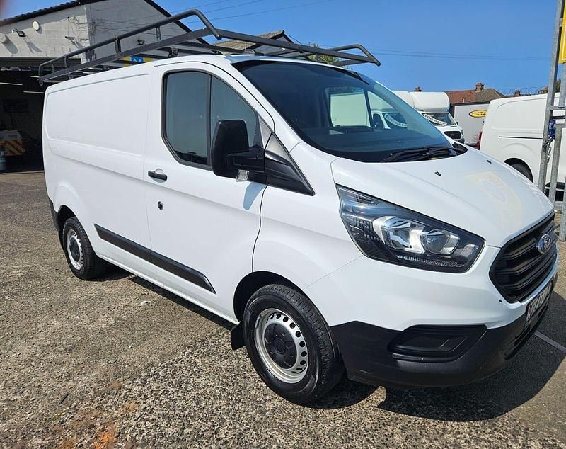 Used Ford Transit Custom 105 HP (77 kW) 2020 White Van