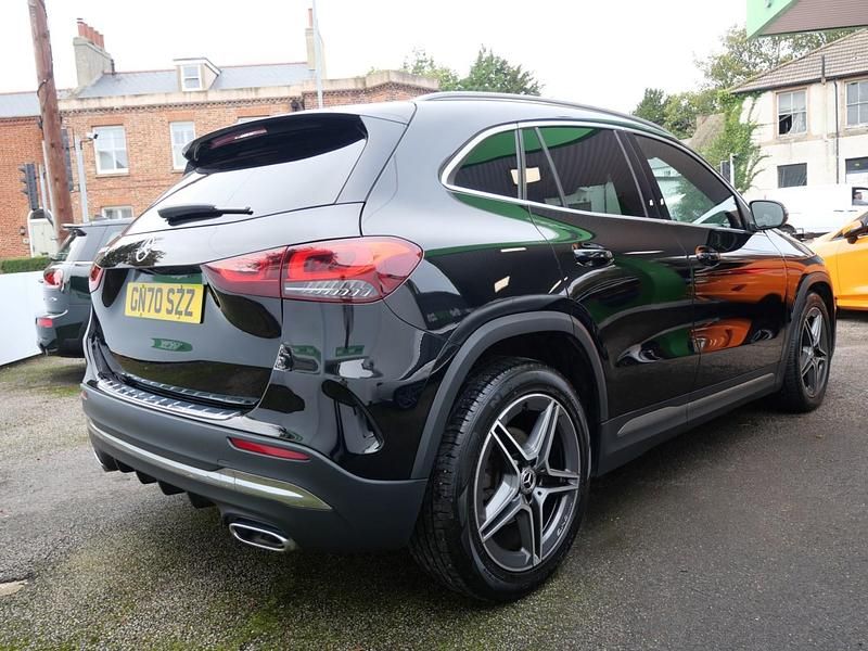 Used Mercedes GLA200 AMG line 150 HP (110 kW) 2020 Cosmos black metallic SUV